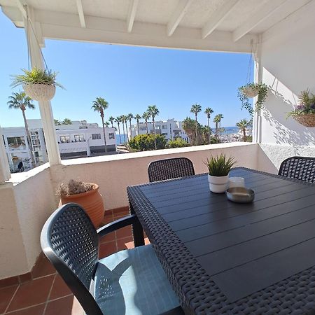 Blue Coast Semeli By The Sea Apartment Paphos ภายนอก รูปภาพ