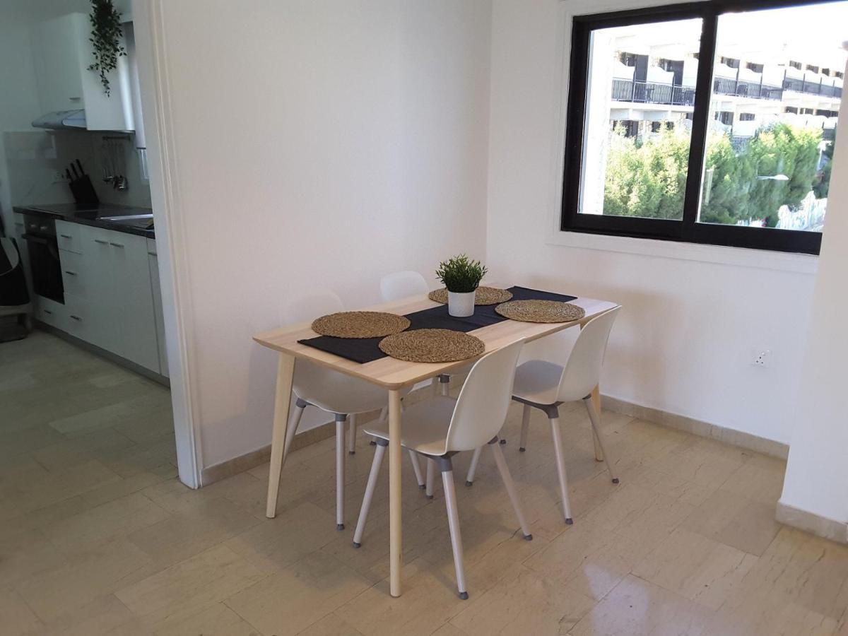 Blue Coast Semeli By The Sea Apartment Paphos ภายนอก รูปภาพ