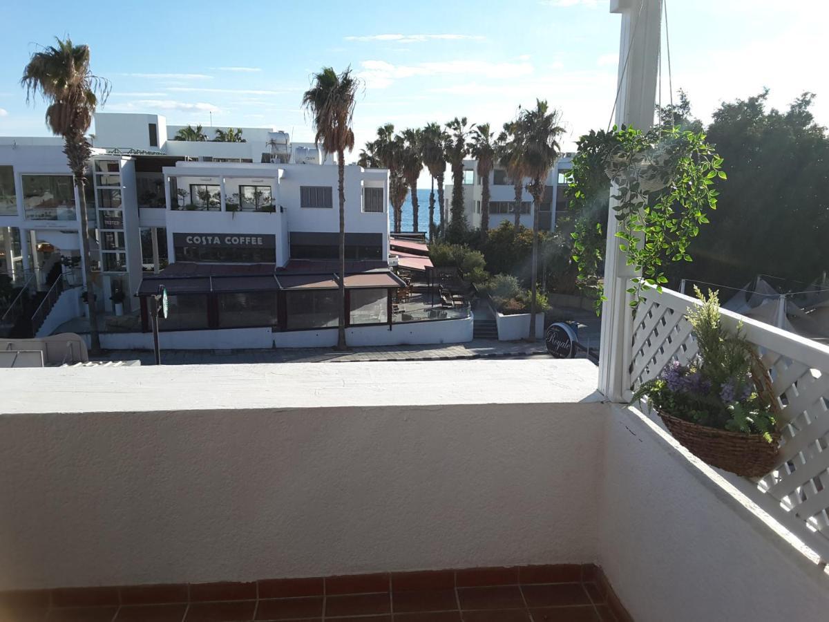 Blue Coast Semeli By The Sea Apartment Paphos ภายนอก รูปภาพ