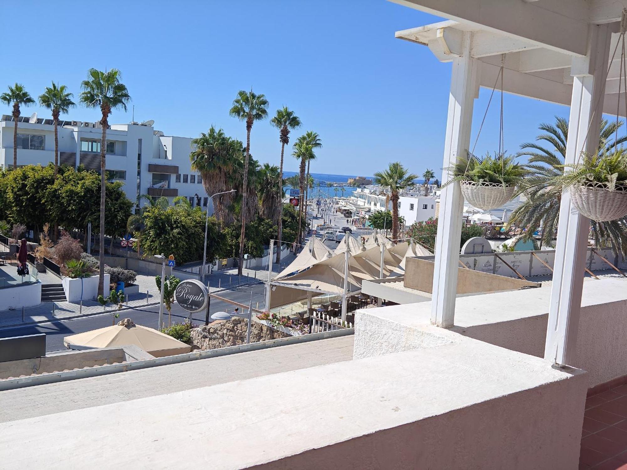 Blue Coast Semeli By The Sea Apartment Paphos ภายนอก รูปภาพ