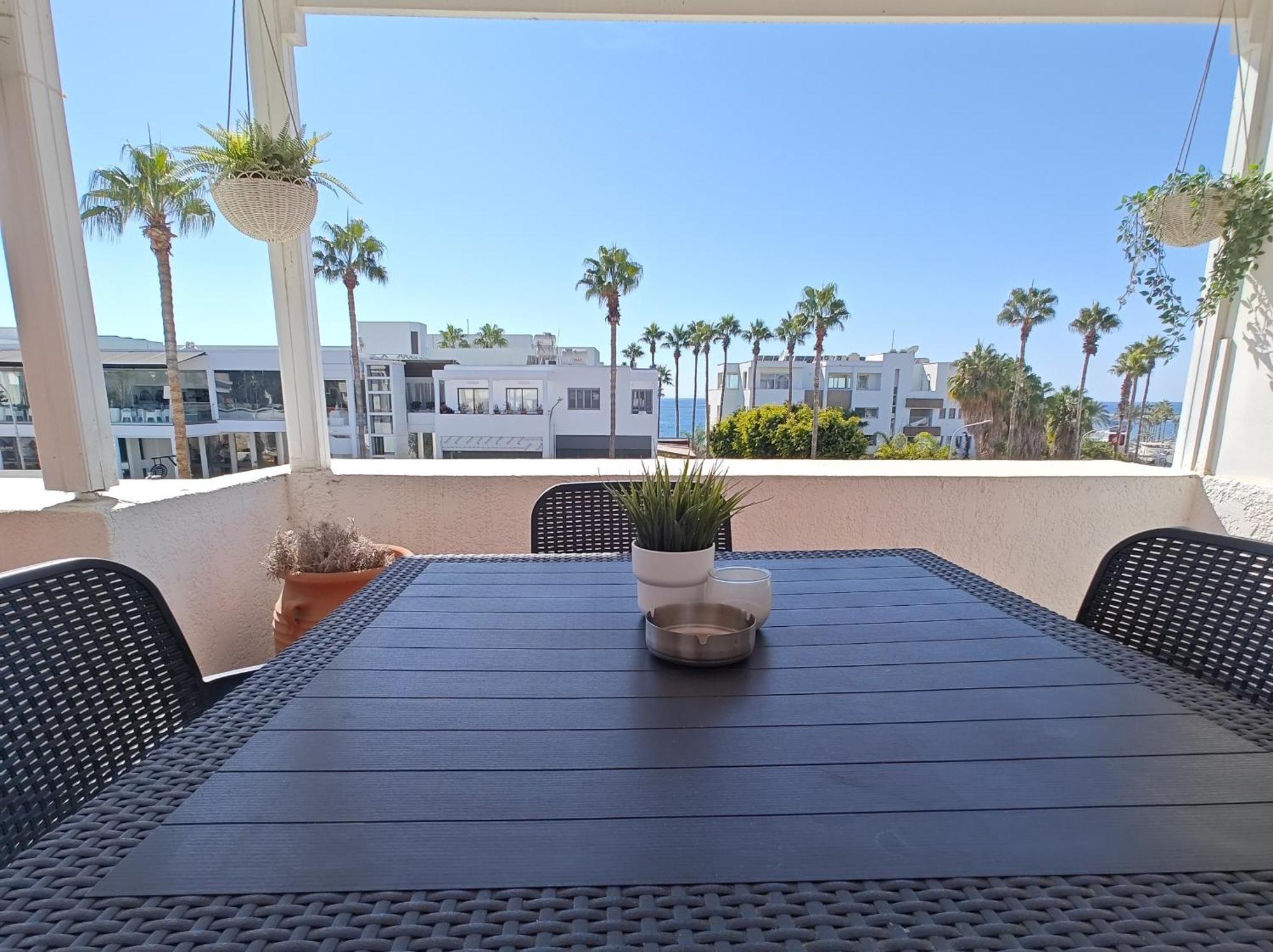 Blue Coast Semeli By The Sea Apartment Paphos ภายนอก รูปภาพ